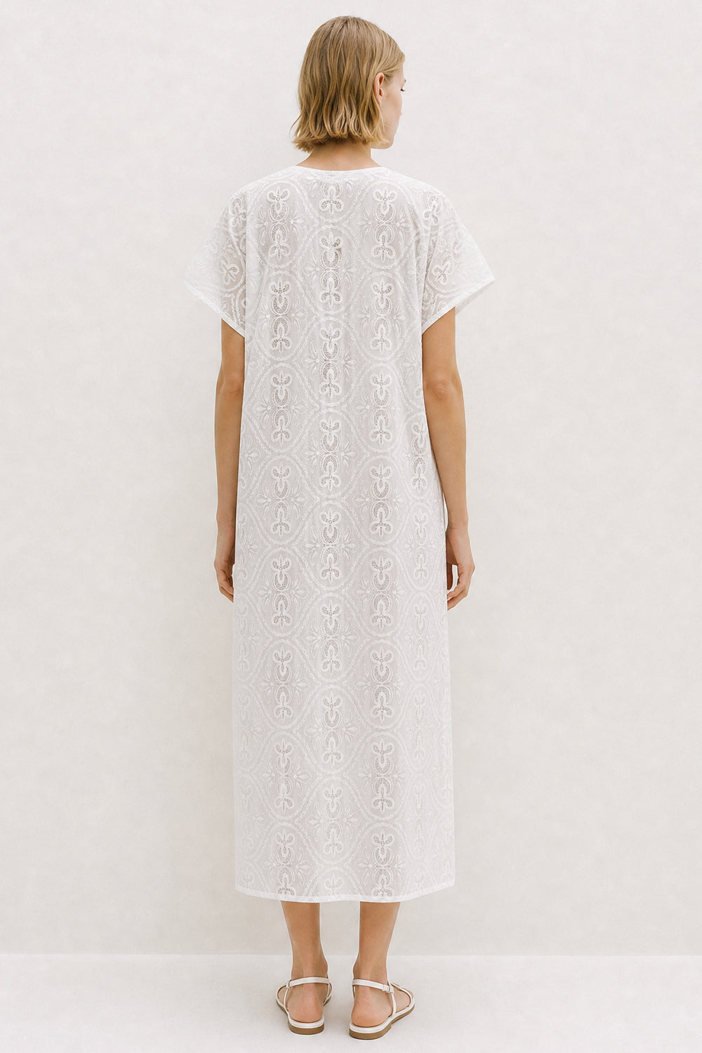 Yuna Dress Embroidery White