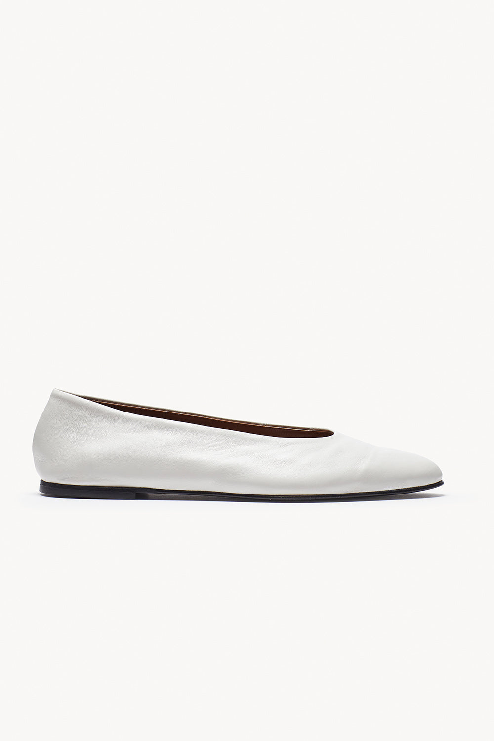 Darcy Pump White