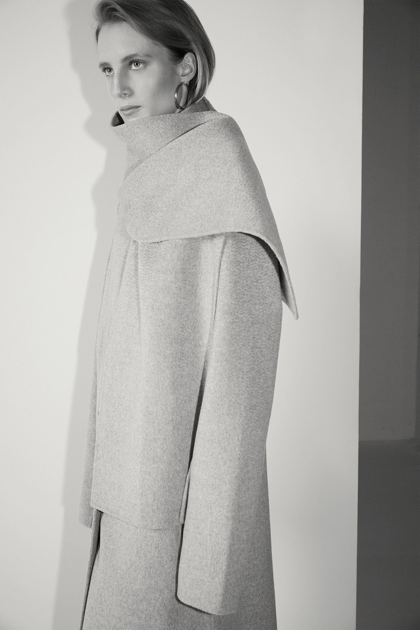 Mio Signature Scarf Coat Grey